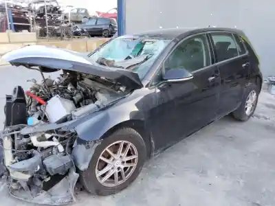 Veículo de Sucata volkswagen golf vii (5g1, bq1, be1, be2) 1.6 tdi do ano 2001 alimentado clh