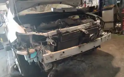 Scrapping Vehicle toyota auris hybrid active of the year 2001 powered 2zr