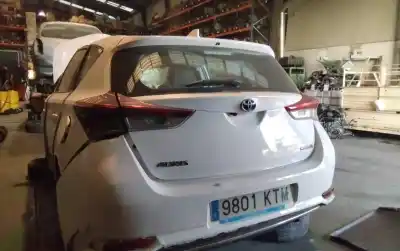 Scrapping Vehicle toyota auris hybrid active of the year 2001 powered 2zr