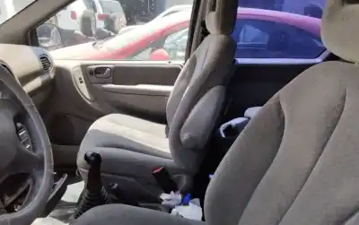 Veículo de Sucata chrysler voyager (rg) 2.5 crd se grand voyager do ano 2001 alimentado 