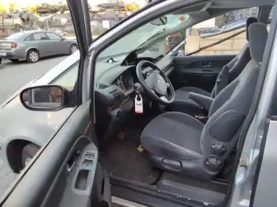 Veículo de Sucata ford galaxy (vy) trend 204 cv / 150 kw do ano 2001 alimentado ayl