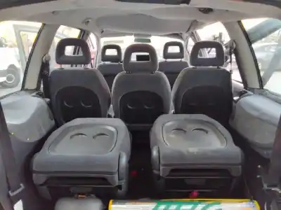 Veículo de Sucata ford galaxy (vy) trend 204 cv / 150 kw do ano 2001 alimentado ayl