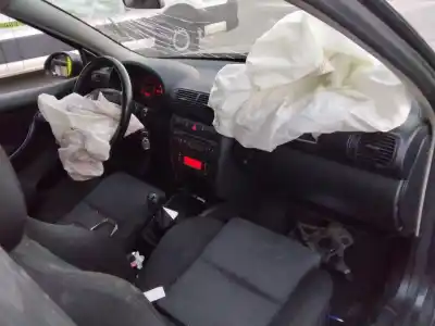 Здавання транспортного засобу seat leon (1m1) signo року 2001 потужний asz Здавання транспортного засобу seat leon (1m1) signo року 2001 потужний asz