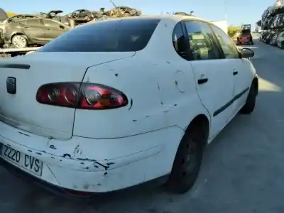 Veículo de Sucata seat cordoba berlina (6l2) stella do ano 2001 alimentado 