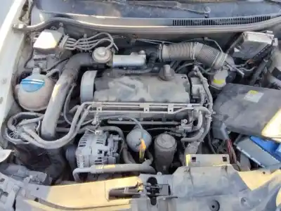 Veículo de Sucata SEAT CORDOBA BERLINA (6L2) Stella do ano 2001 alimentado 