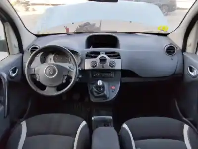 Veicolo di demolizione renault kangoo expression 110 cv / 81 kw dell'anno 2001 alimentato k9k816