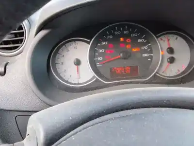 Veicolo di demolizione renault kangoo expression 110 cv / 81 kw dell'anno 2001 alimentato k9k816