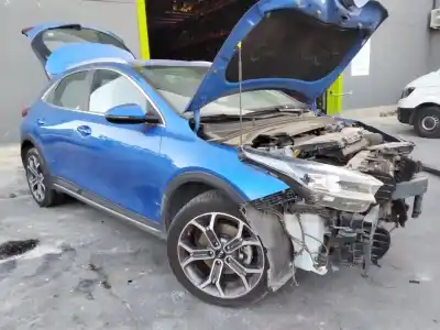 Здавання транспортного засобу kia xceed edrive phev року 2001 потужний g4le