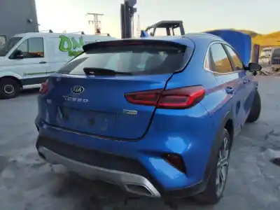 Здавання транспортного засобу kia xceed edrive phev року 2001 потужний g4le