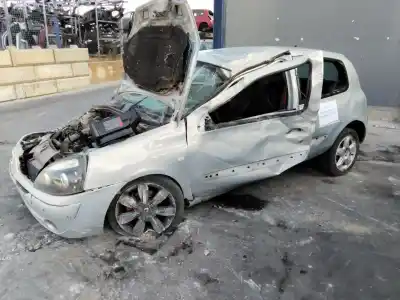 Здавання транспортного засобу RENAULT CLIO II FASE II (B/CB0) K9KB702 року 2010 потужний K9KB702