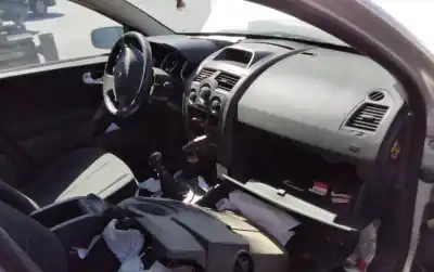 Scrapping Vehicle renault megane ii sedán (lm0/1_) 1.5 dci (lm16) of the year 2001 powered  Scrapping Vehicle renault megane ii sedán (lm0/1_) 1.5 dci (lm16) of the year 2001 powered