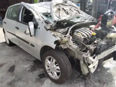 Scrapping Vehicle renault clio iii confort expression of the year 2001 powered k4j780