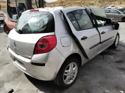 Scrapping Vehicle renault clio iii confort expression of the year 2001 powered k4j780