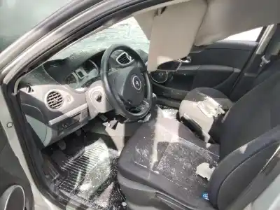 Scrapping Vehicle renault clio iii confort expression of the year 2001 powered k4j780