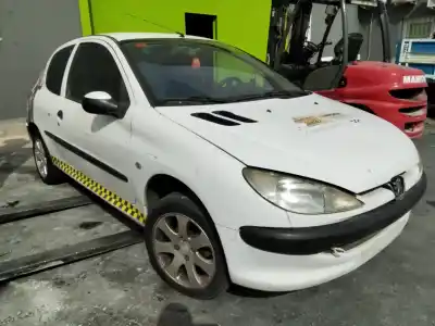 Scrapping Vehicle peugeot 206 berlina xn of the year 2001 powered 