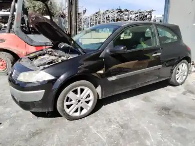 Утилизация автомобиля RENAULT MEGANE II CLASSIC BERLINA Confort Authentique 106 CV / 78 KW года 2001 питание 