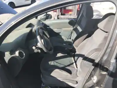 Здавання транспортного засобу citroen c3 (f desde 11/2001) 1.4 hdi /66kw року 2001 потужний 8hz