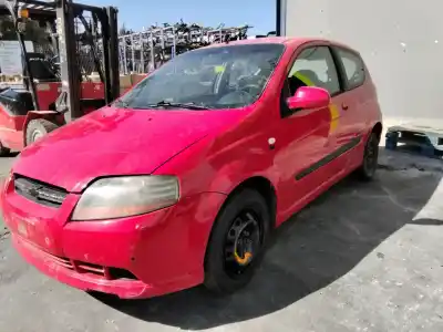 Sloopvoertuig chevrolet kalos 1.4 sr van het jaar 2001 aangedreven 