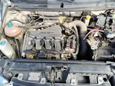 Veículo de Sucata fiat stilo (192) 1.4 16v feel (04.2006->) 103 cv / 76 kw do ano 2001 alimentado 