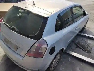 Veículo de Sucata fiat stilo (192) 1.4 16v feel (04.2006->) 103 cv / 76 kw do ano 2001 alimentado 