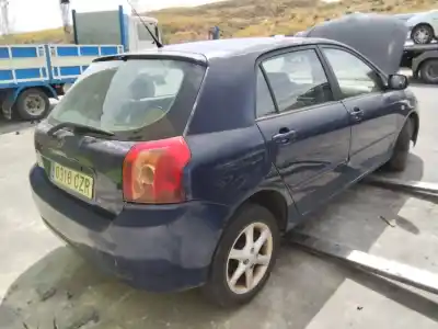 Veículo de Sucata toyota corolla (e12) 2.0 d-4d linea terra berlina do ano 2001 alimentado 
