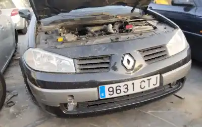 Veículo de Sucata renault megane ii berlina 5p confort authentique do ano 2001 alimentado 