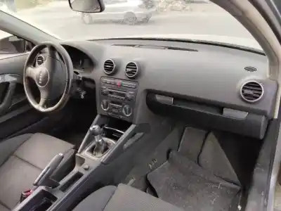 Scrapping Vehicle audi a3 (8p) 1.9 tdi ambiente of the year 2001 powered bxe