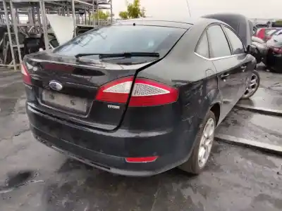 Veículo de Sucata ford mondeo berlina (ca2) limited edition do ano 2001 alimentado 