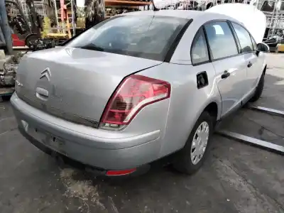 Veículo de Sucata citroen c4 sedan collection do ano 2001 alimentado 