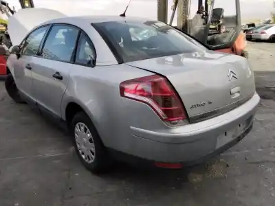 Veículo de Sucata citroen c4 sedan collection do ano 2001 alimentado 