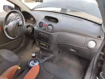 Veicolo di demolizione citroen c2 cool dell'anno 2001 alimentato 