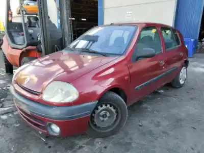 Здавання транспортного засобу renault clio ii fase i (b/cbo) 1.2 16v alize 80 cv / 59 kw року 2001 потужний 