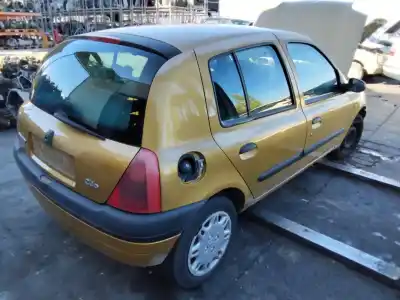 Здавання транспортного засобу renault clio ii fase i (b/cbo) 1.4 16v tech-run 98 cv / 72 kw року 2001 потужний 