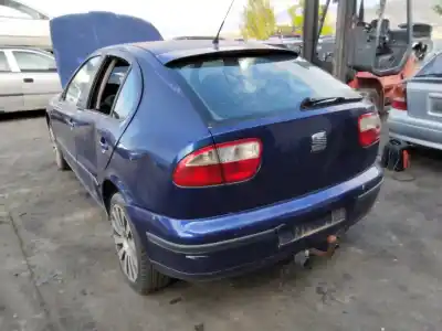 Véhicule à la ferraille seat                                               leon (1m1)                                                                                                                                                                                                                                                 leon                                                                                                                                                                                                                                                       de l'année 0 alimenté 