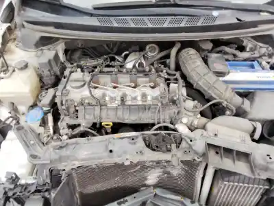 Veículo de Sucata kia ceed dream-team 128 cv / 94 kw do ano 2001 alimentado d4fb