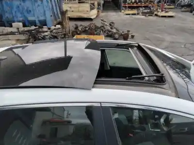 Veículo de Sucata kia ceed dream-team 128 cv / 94 kw do ano 2001 alimentado d4fb