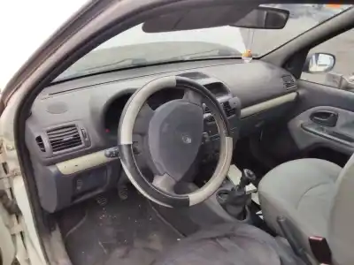 Scrapping Vehicle renault clio ii fase ii (b/cb0) authentique of the year 2001 powered 