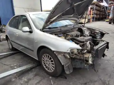 Sloopvoertuig seat                                               leon (1m1)                                                                                                                                                                                                                                                 1.6 16v                                                                                                                                                                                                                                                    van het jaar 0 aangedreven 