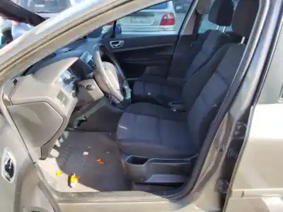 Scrapping Vehicle peugeot 307 break / sw (s1) break xs of the year 2001 powered 