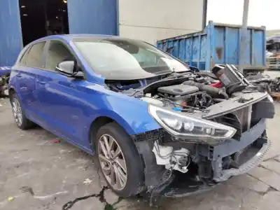 Veículo de Sucata hyundai i30 (pd) klass do ano 2001 alimentado g3lc