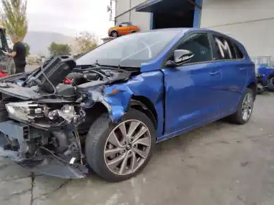 Veículo de Sucata hyundai i30 (pd) klass do ano 2001 alimentado g3lc