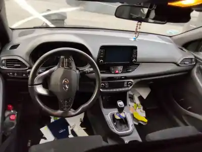 Veículo de Sucata hyundai i30 (pd) klass do ano 2001 alimentado g3lc