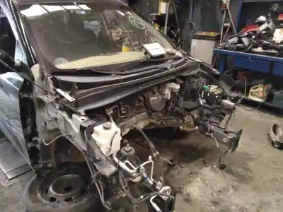 Veículo de Sucata hyundai ix35 comfort 2wd 116 cv / 85 kw do ano 2001 alimentado 