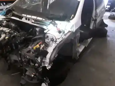 Veículo de Sucata PEUGEOT 308 ACTIVE BUSSINES do ano 2001 alimentado 