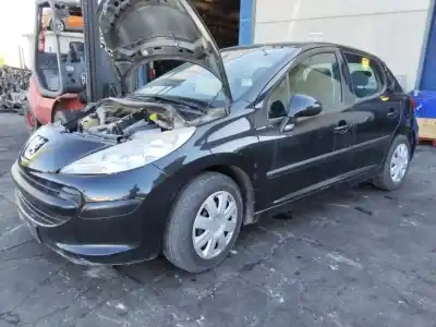 Veículo de Sucata peugeot 207 207 3p do ano 2001 alimentado 