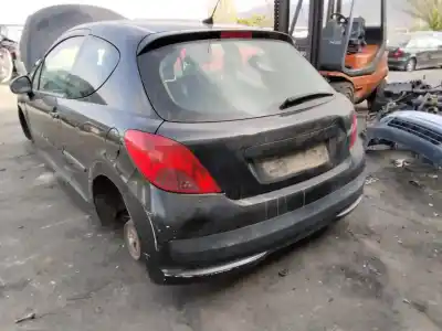 Veículo de Sucata peugeot 207 sport do ano 2001 alimentado 