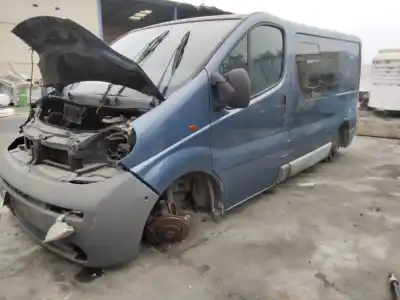 Sloopvoertuig opel vivaro combi 2.7t corto 101 cv / 74 kw van het jaar 2001 aangedreven 