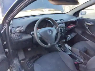 Veículo de Sucata fiat stilo (192) 1.9 multijet 150 dynamic do ano 2001 alimentado 