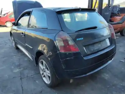 Veículo de Sucata fiat stilo (192) 1.9 multijet 150 dynamic do ano 2001 alimentado 