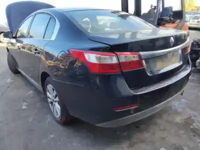 Sloopvoertuig renault latitude expression van het jaar 2001 aangedreven 